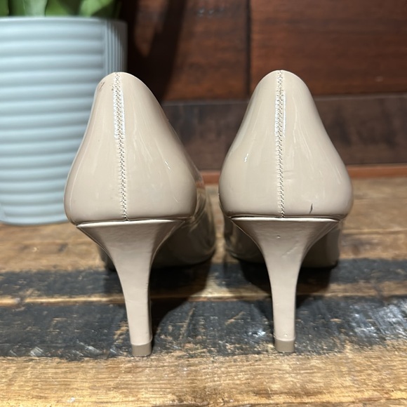 NWOT Comfort Plus by Predictions Nude High Heels - Picture 5 of 8